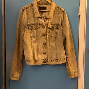 Plus size Acid wash denim jacket